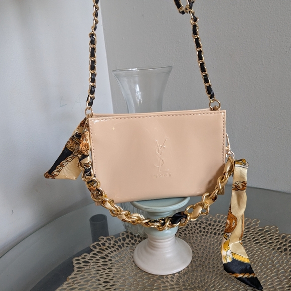 Yves Saint Laurent pouch - Picture 7 of 9